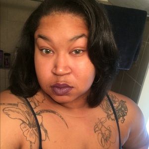 Meet your Posher, Alishia